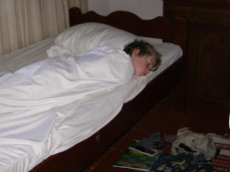 Library - 4877.jpg - Late sleeper
